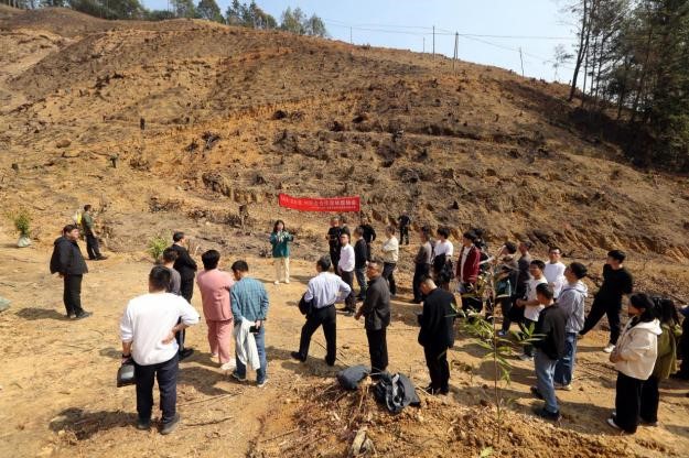 不負(fù)春光好，搶播萬畝林 ——將樂縣村企合作造林工作現(xiàn)場會在福建金森召開